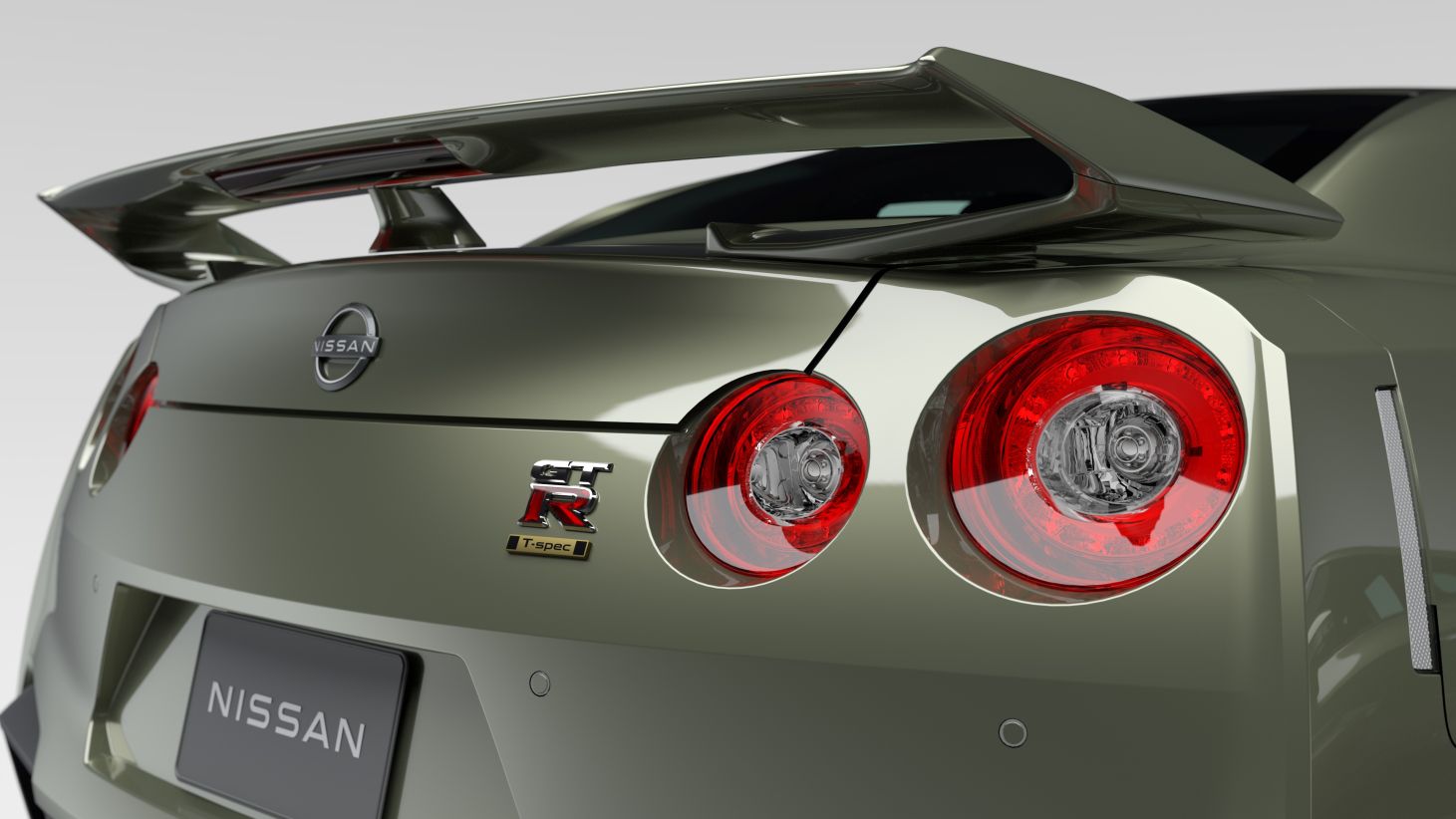 Nissan Gt-R photo 4