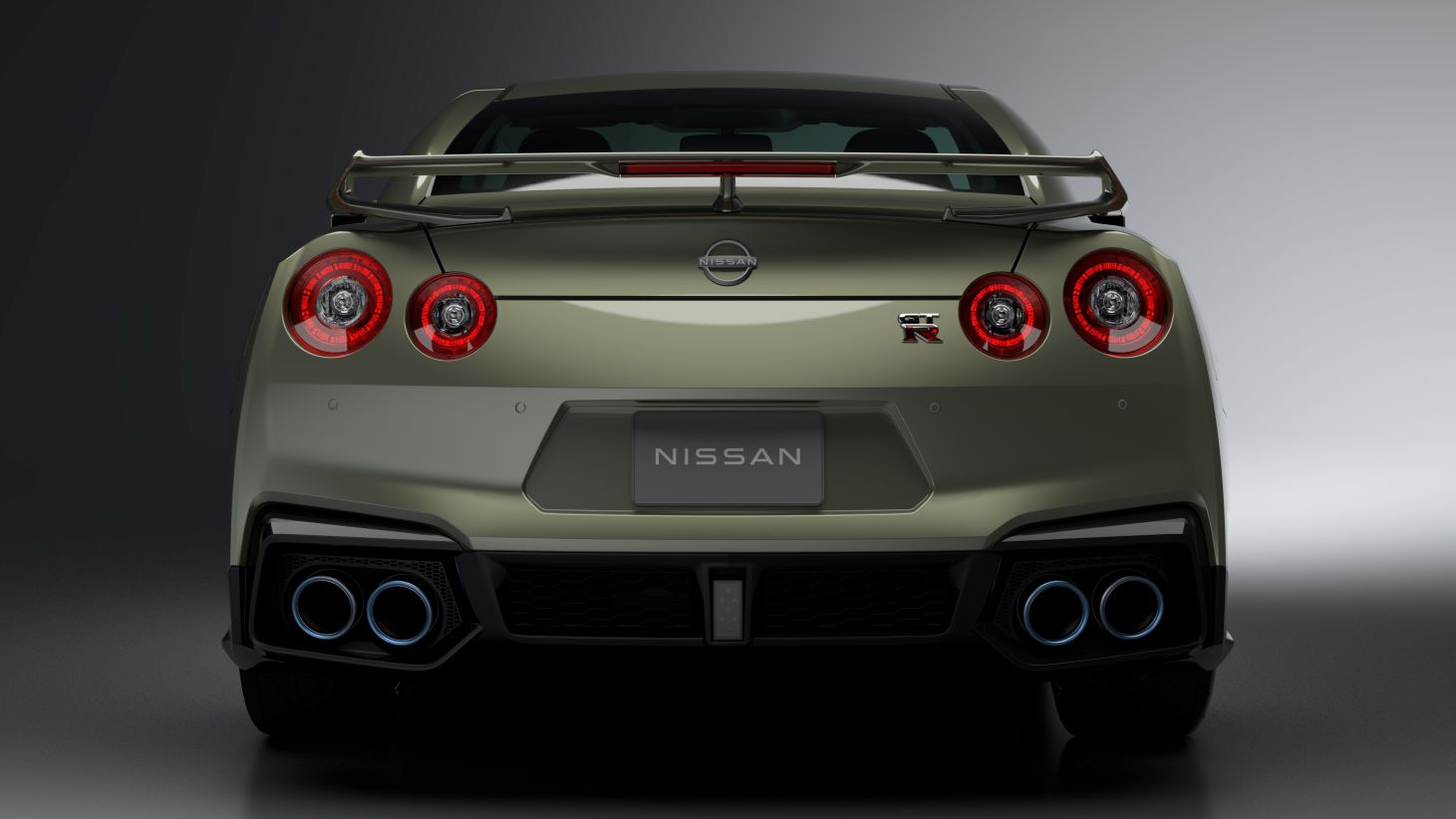 Nissan Gt-R photo 7