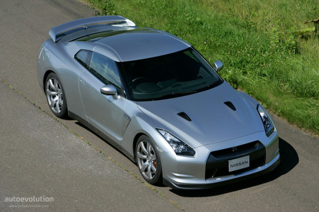 Nissan Gt-R photo 15