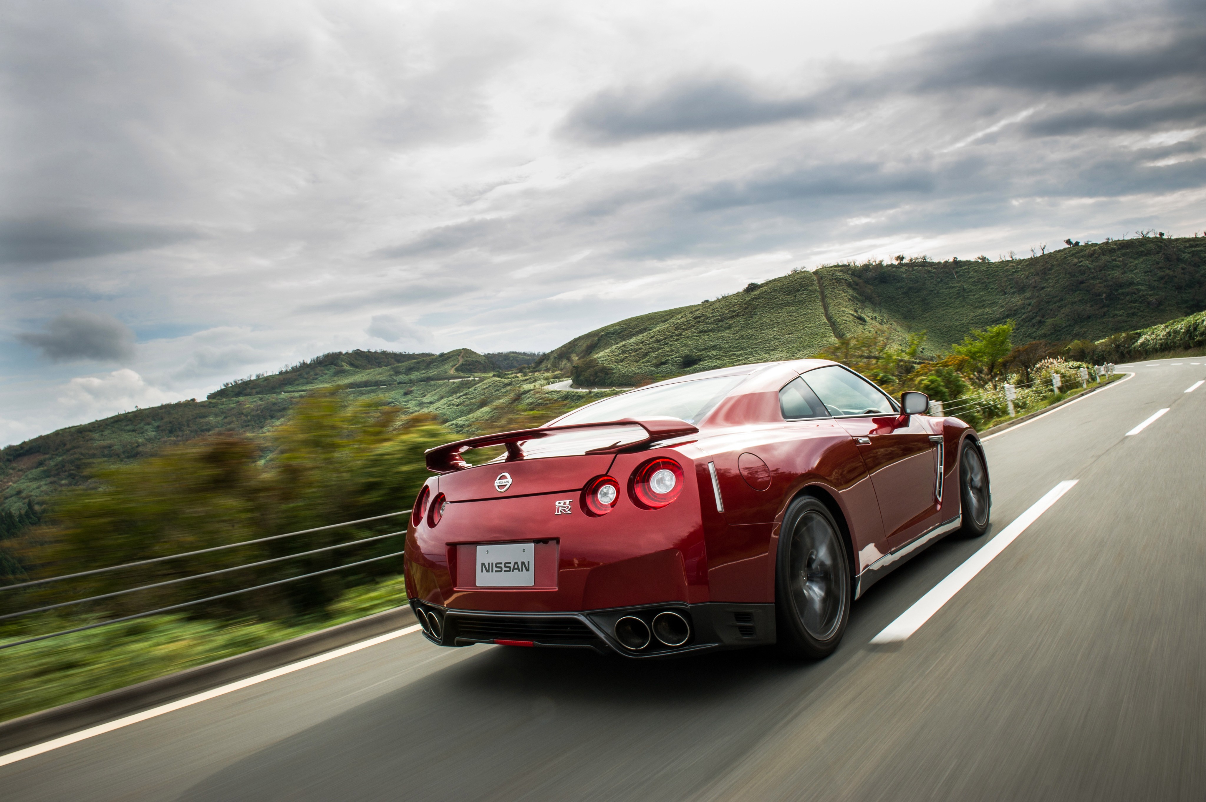 Nissan Gt-R photo 102