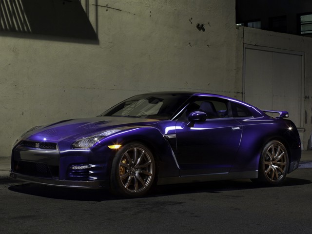 Nissan Gt-R photo 14