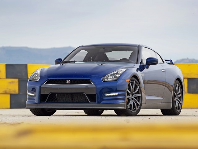 Nissan Gt-R photo 19