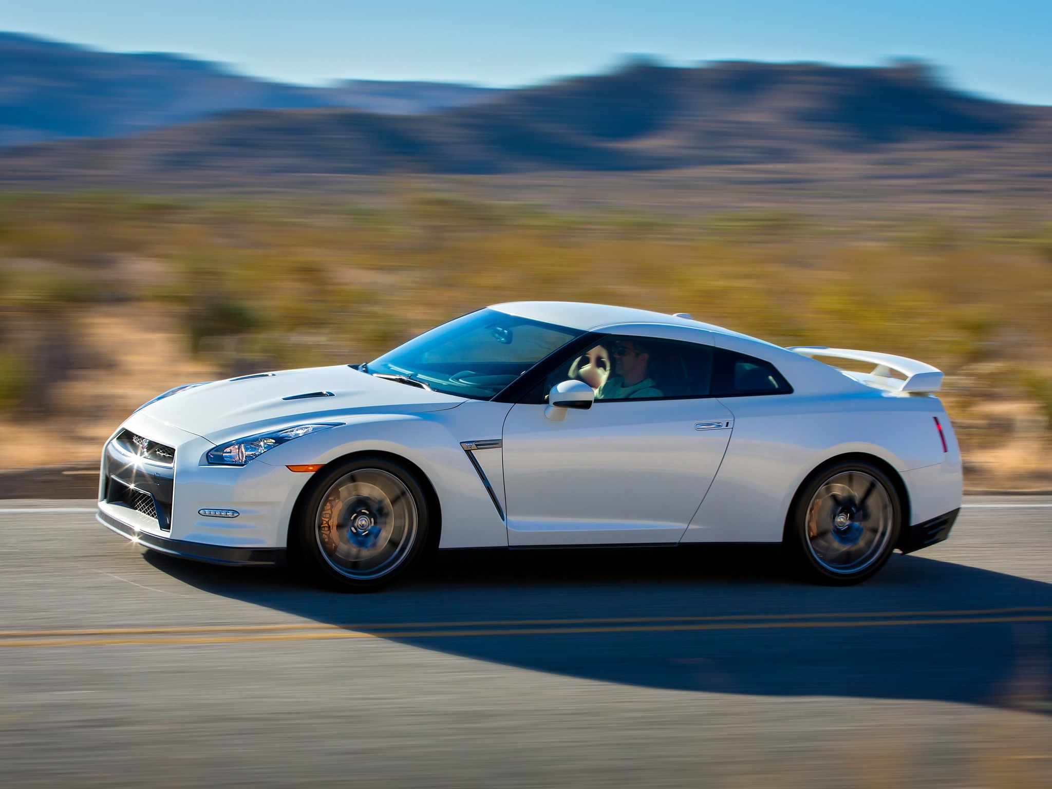 Nissan Gt-R photo 23