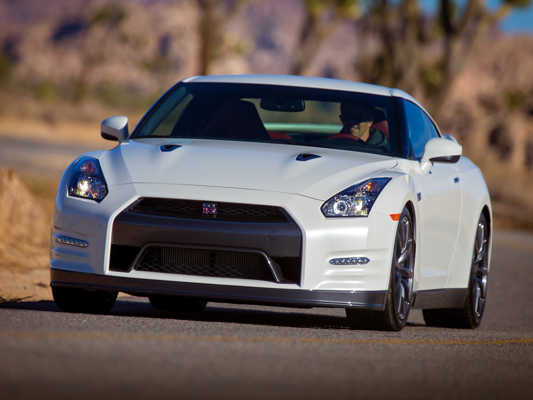Nissan Gt-R photo 24