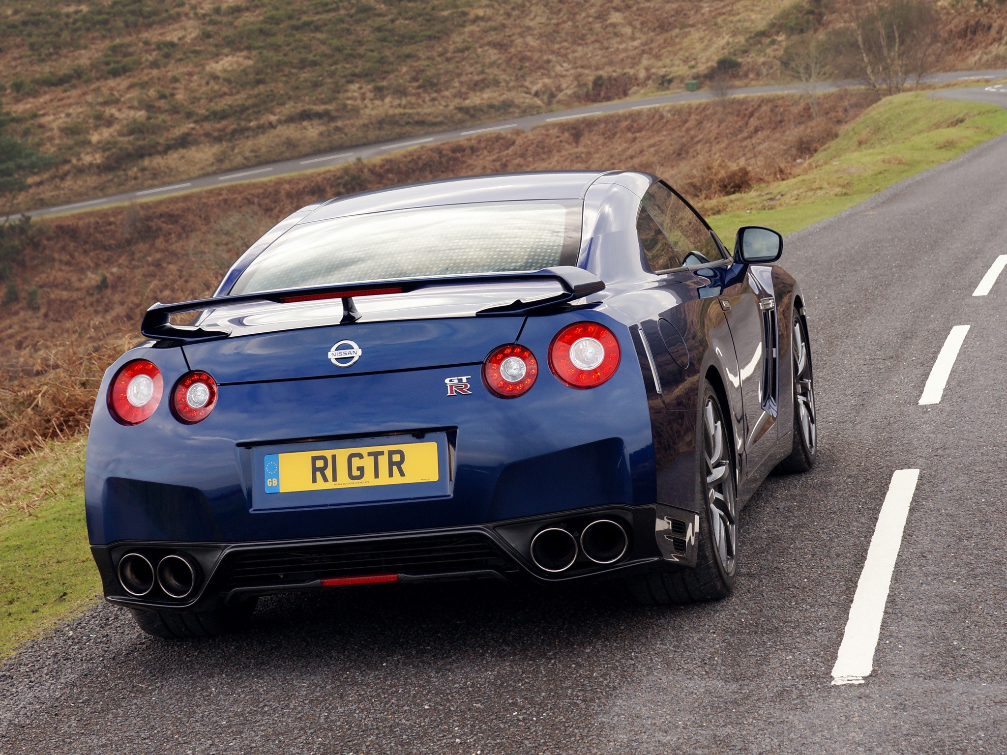 Nissan Gt-R photo 33