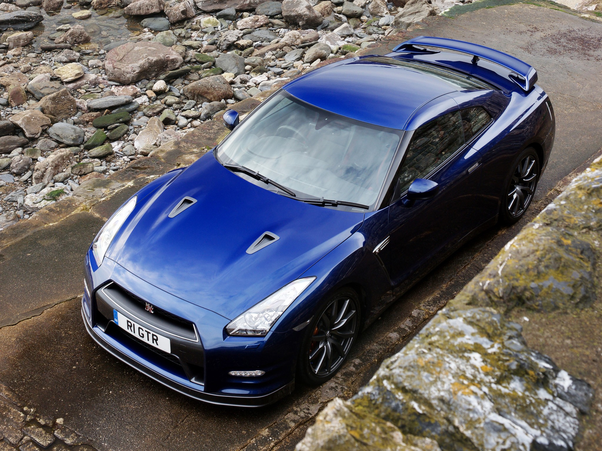 Nissan Gt-R photo 40