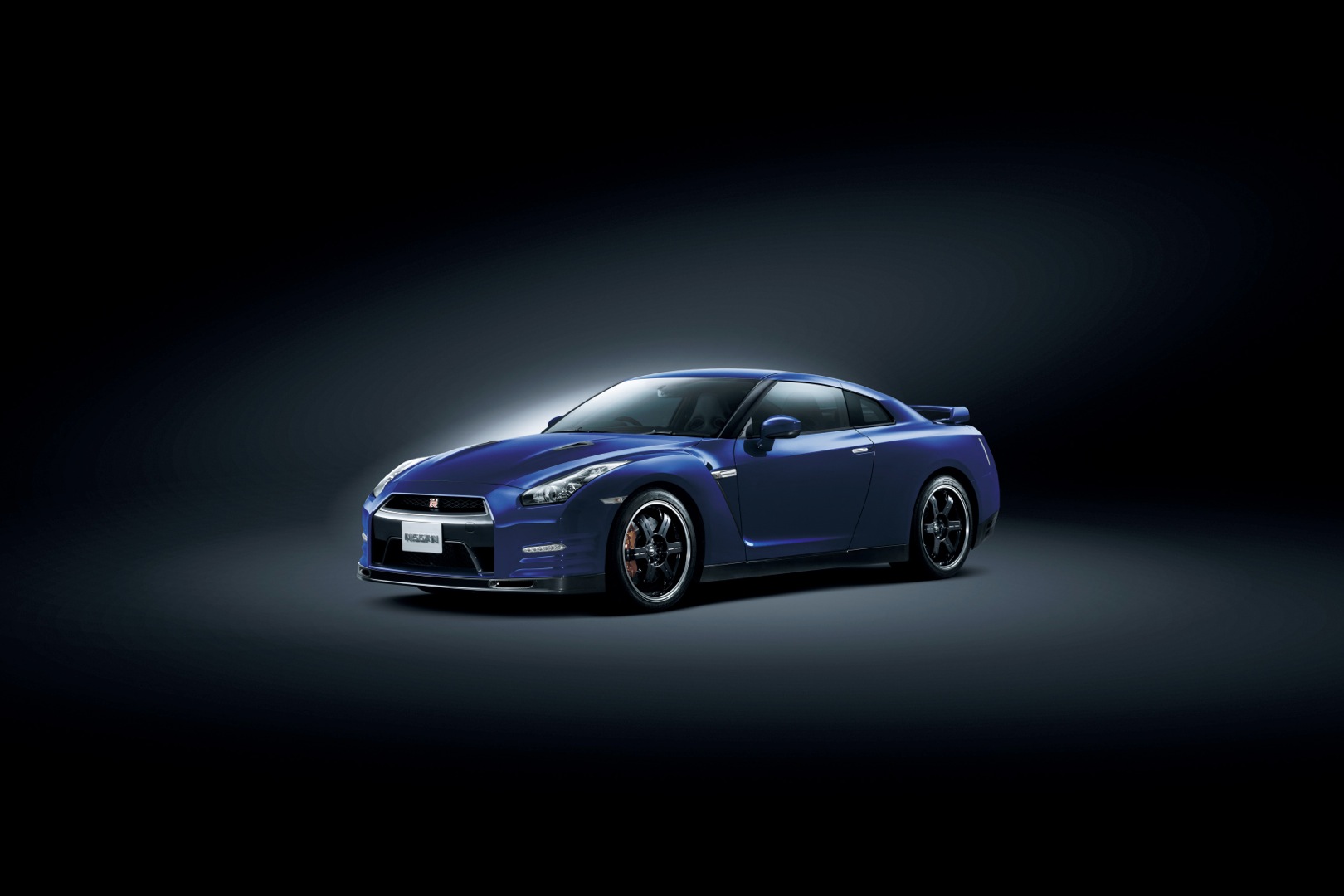 Nissan Gt-R photo 5