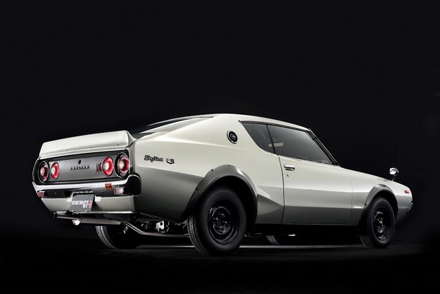 Nissan Gt-R photo 9