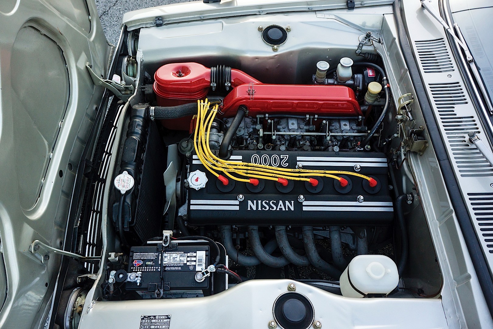 Nissan Gt-R photo 11