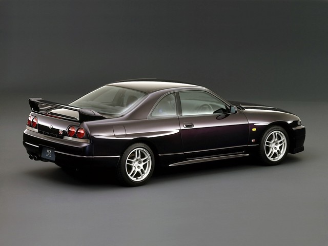 Nissan Gt-R foto 4