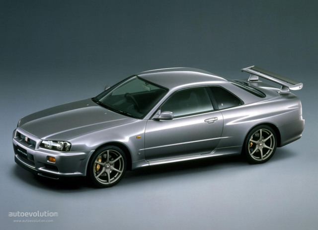 Nissan Gt-R foto 3