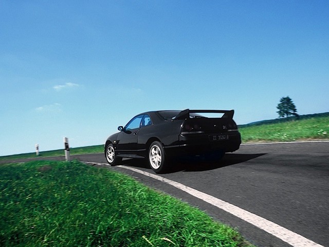 Nissan Gt-R foto 7