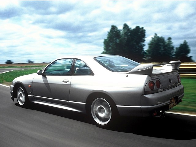 Nissan Gt-R foto 2