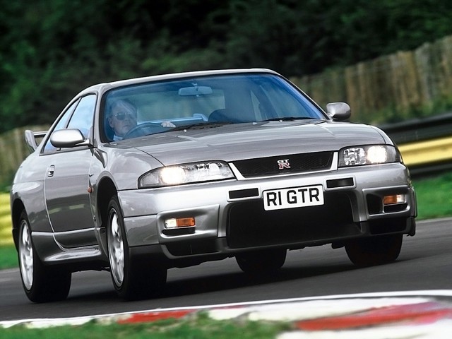 Nissan Gt-R foto 5