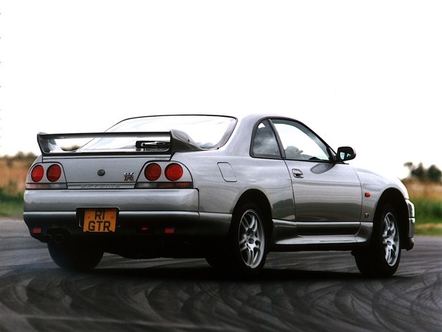 Nissan Gt-R foto 6