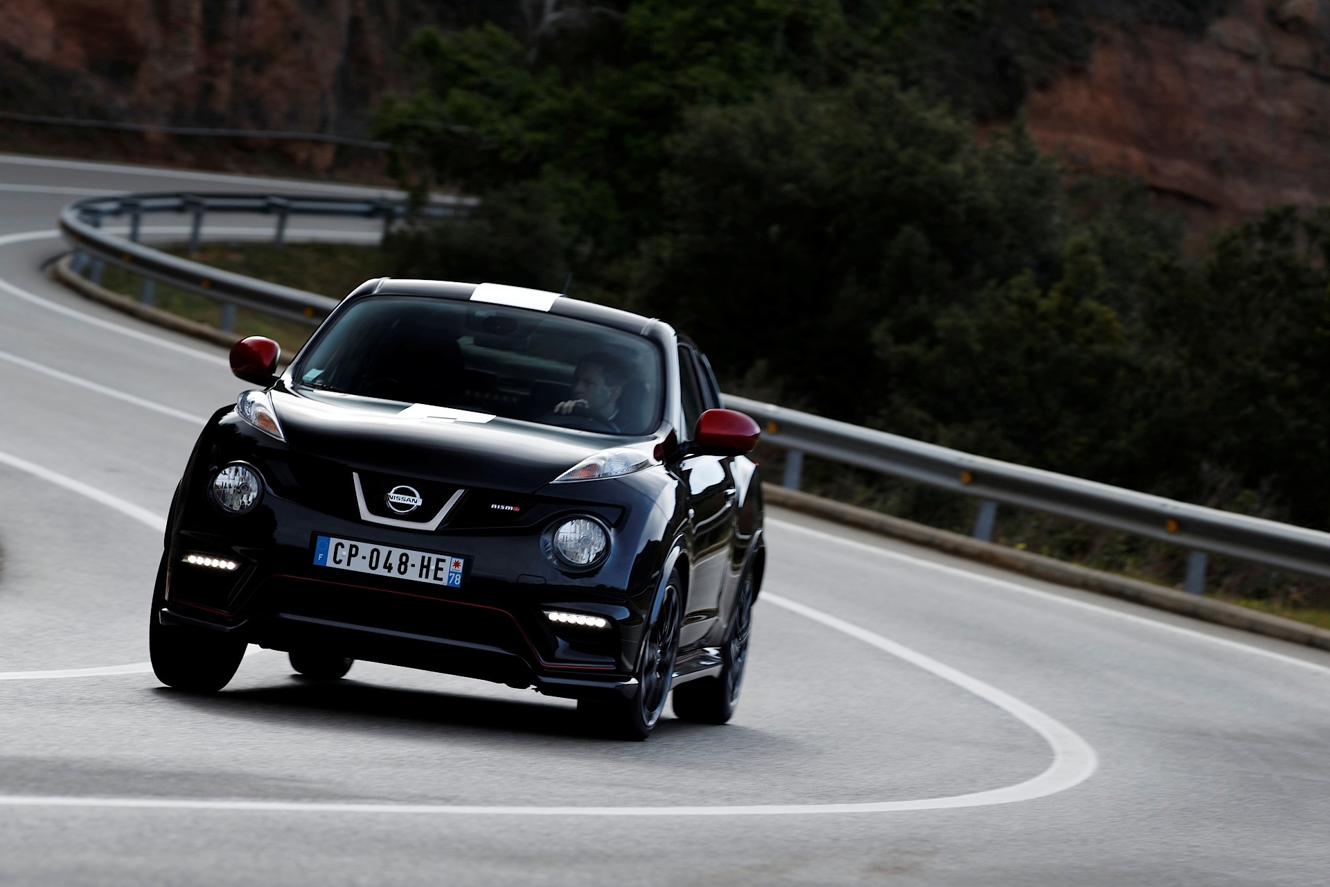 Nissan Juke Nismo photo 2