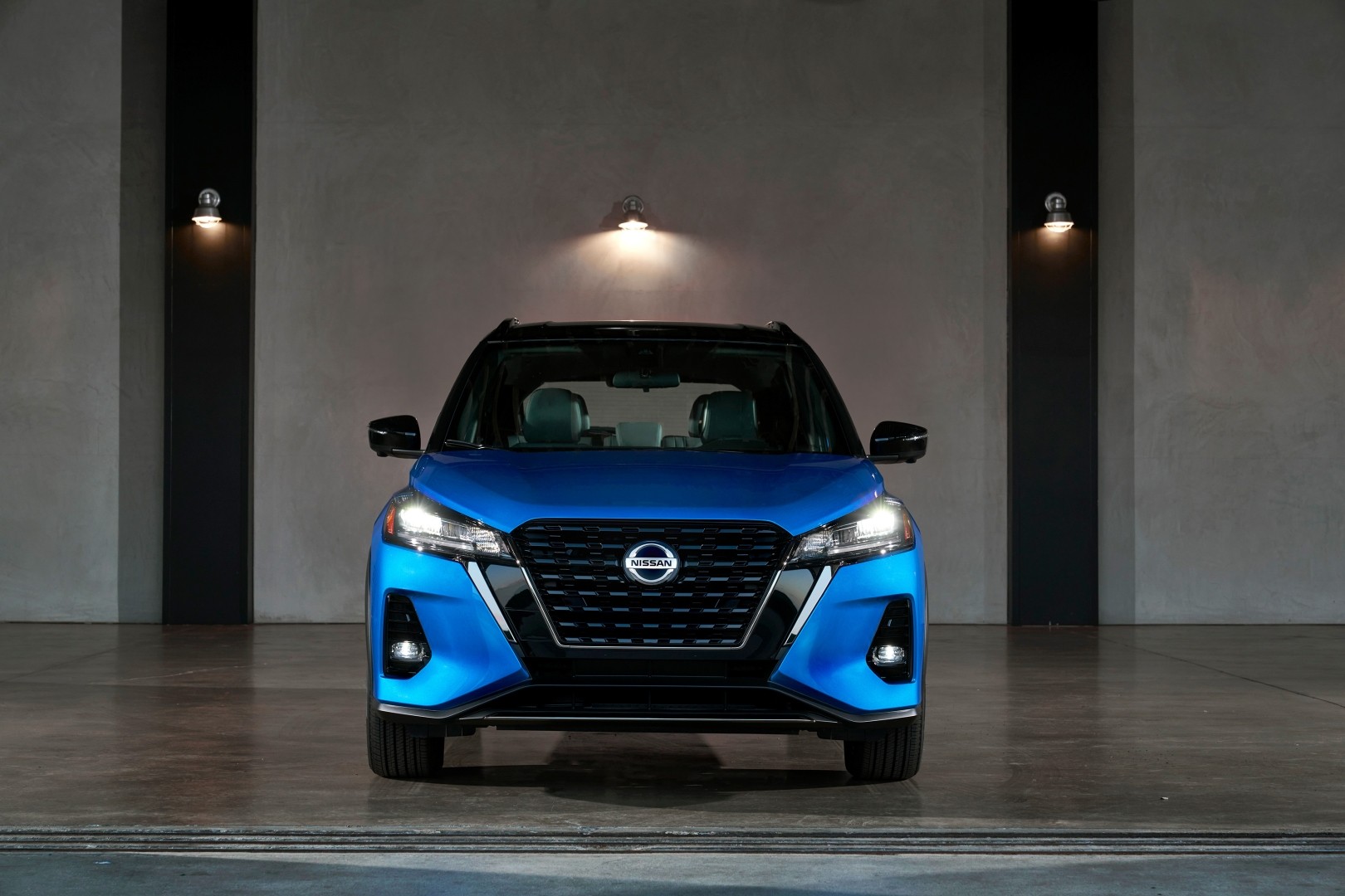 Nissan Kicks photo 2
