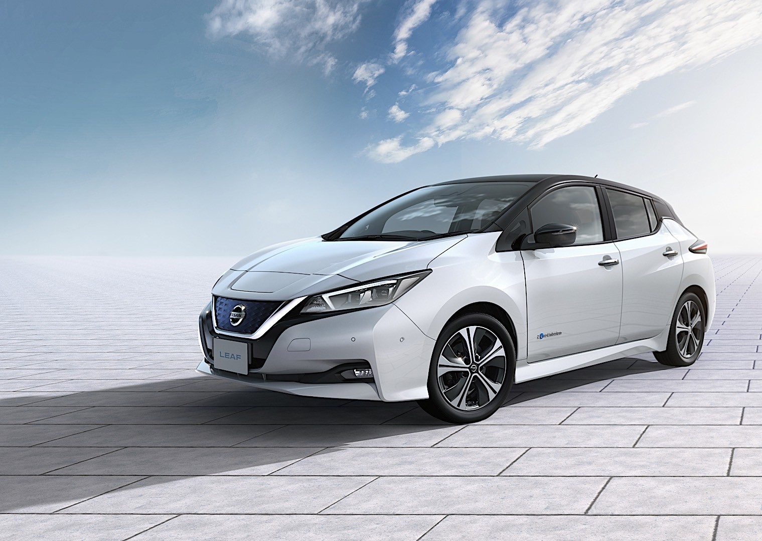 Nissan Leaf photo 9