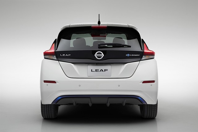Nissan Leaf photo 11