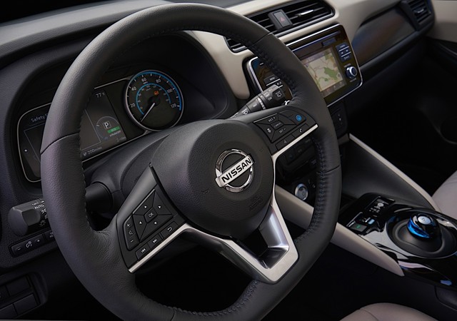 Nissan Leaf photo 86
