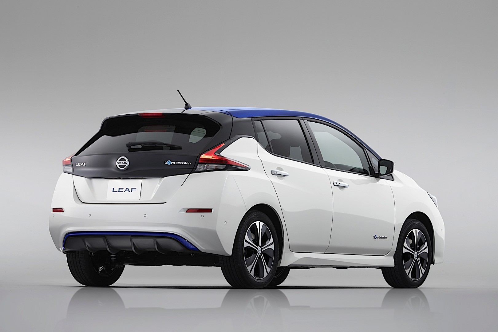 Nissan Leaf photo 28