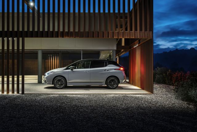Nissan Leaf photo 8