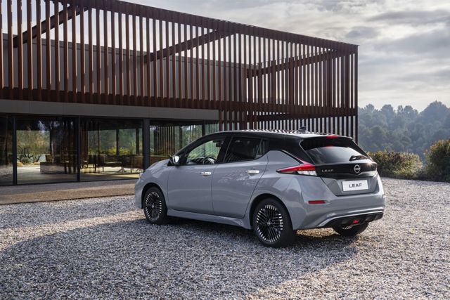 Nissan Leaf photo 5