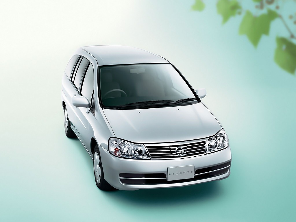 Nissan Liberty photo 4