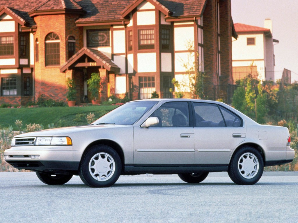 Nissan Maxima photo 2