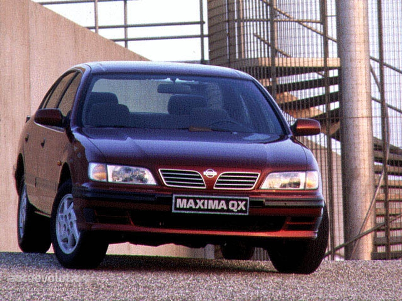 NISSAN Maxima