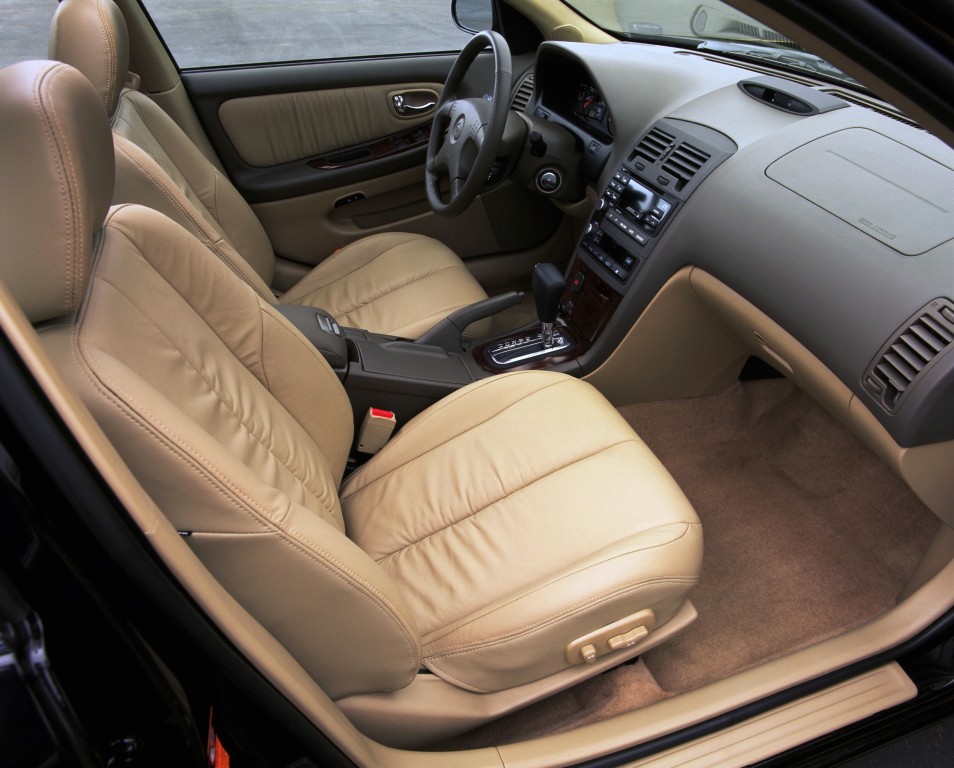 Nissan Maxima photo 11