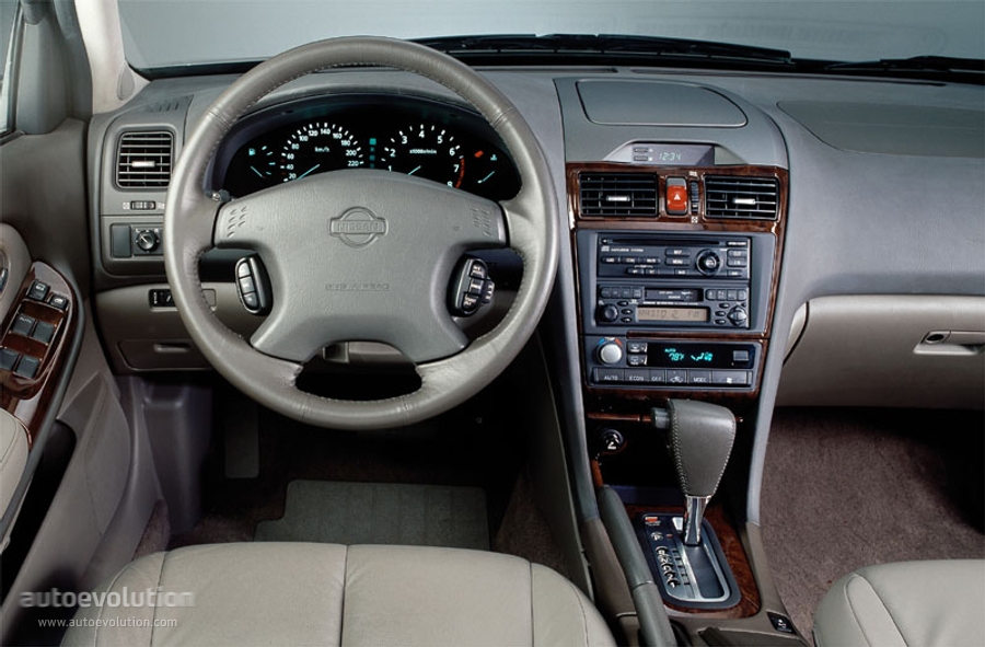Nissan Maxima photo 8
