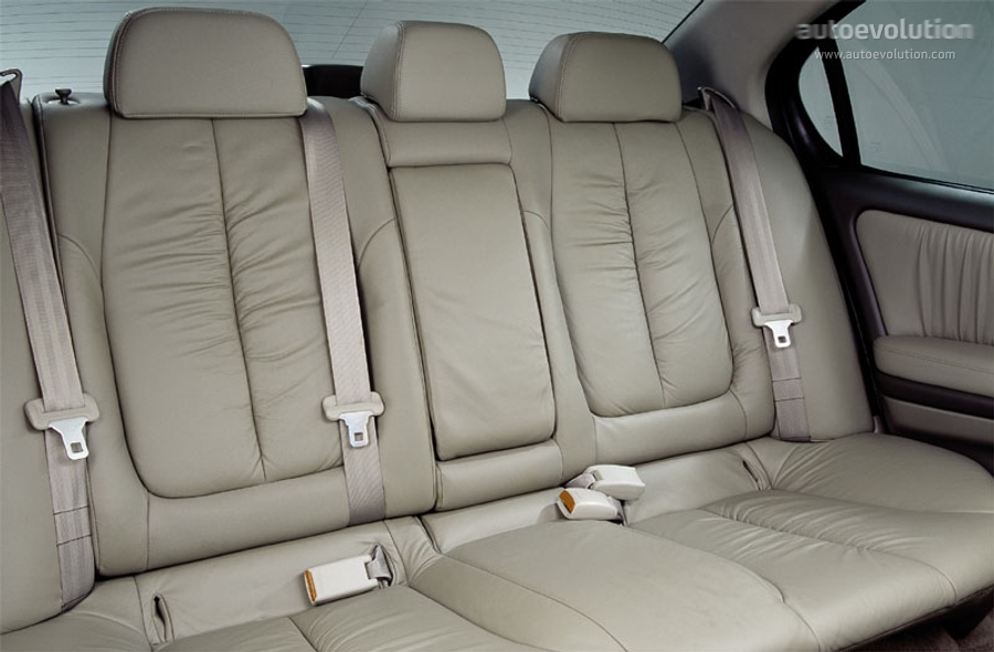 Nissan Maxima photo 10