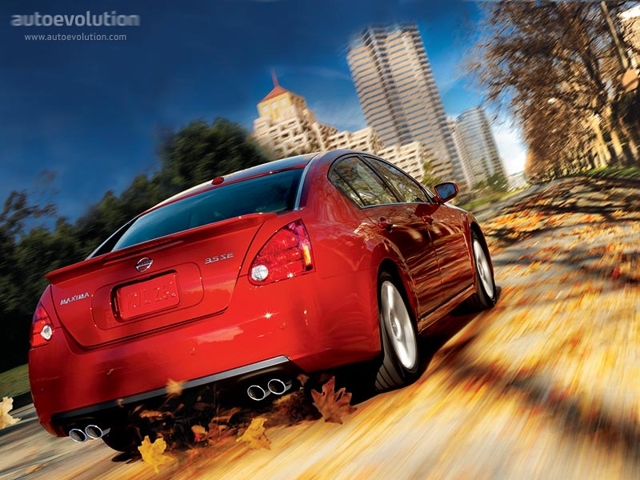 Nissan Maxima foto 2