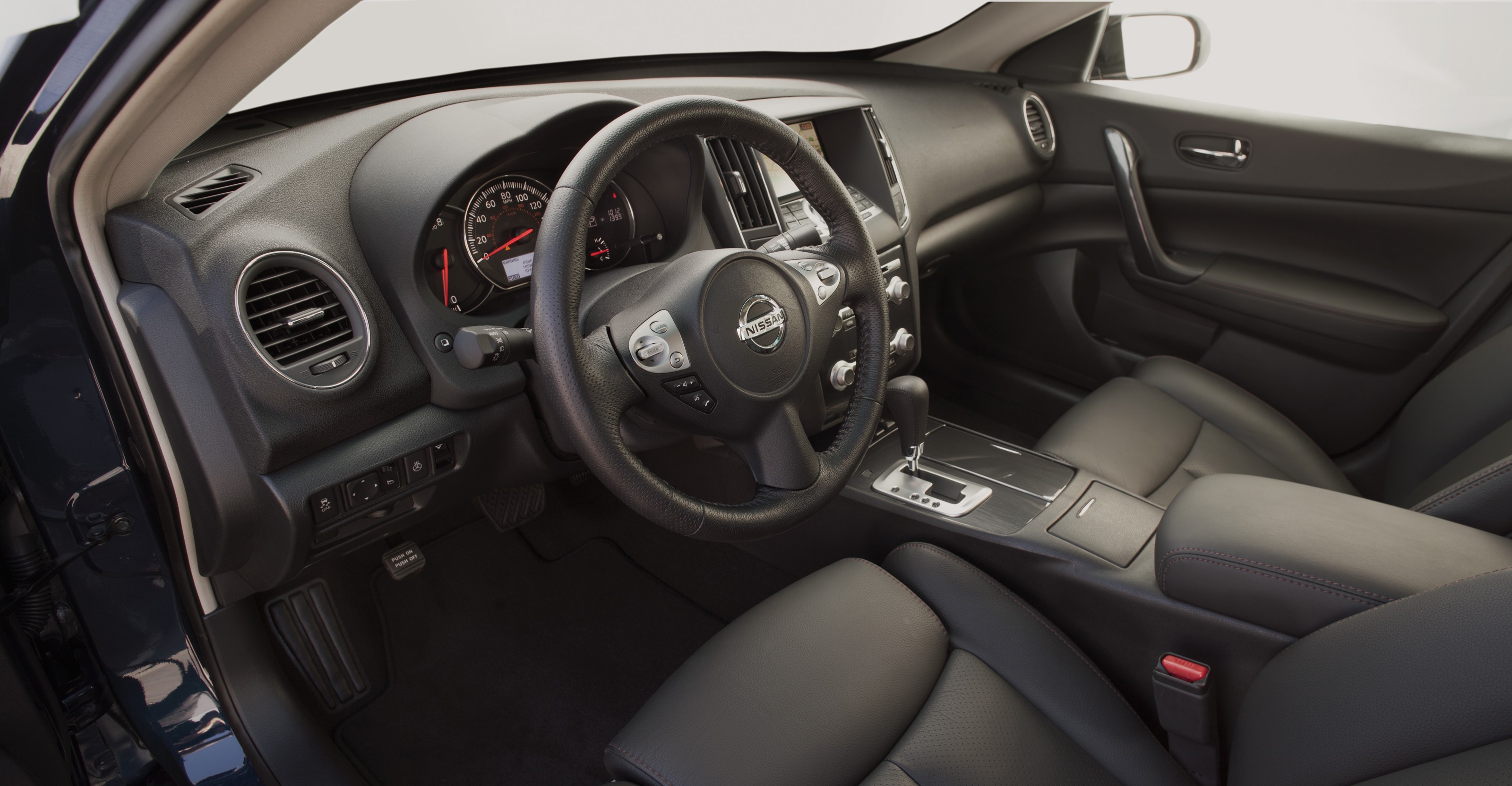 Nissan Maxima photo 32