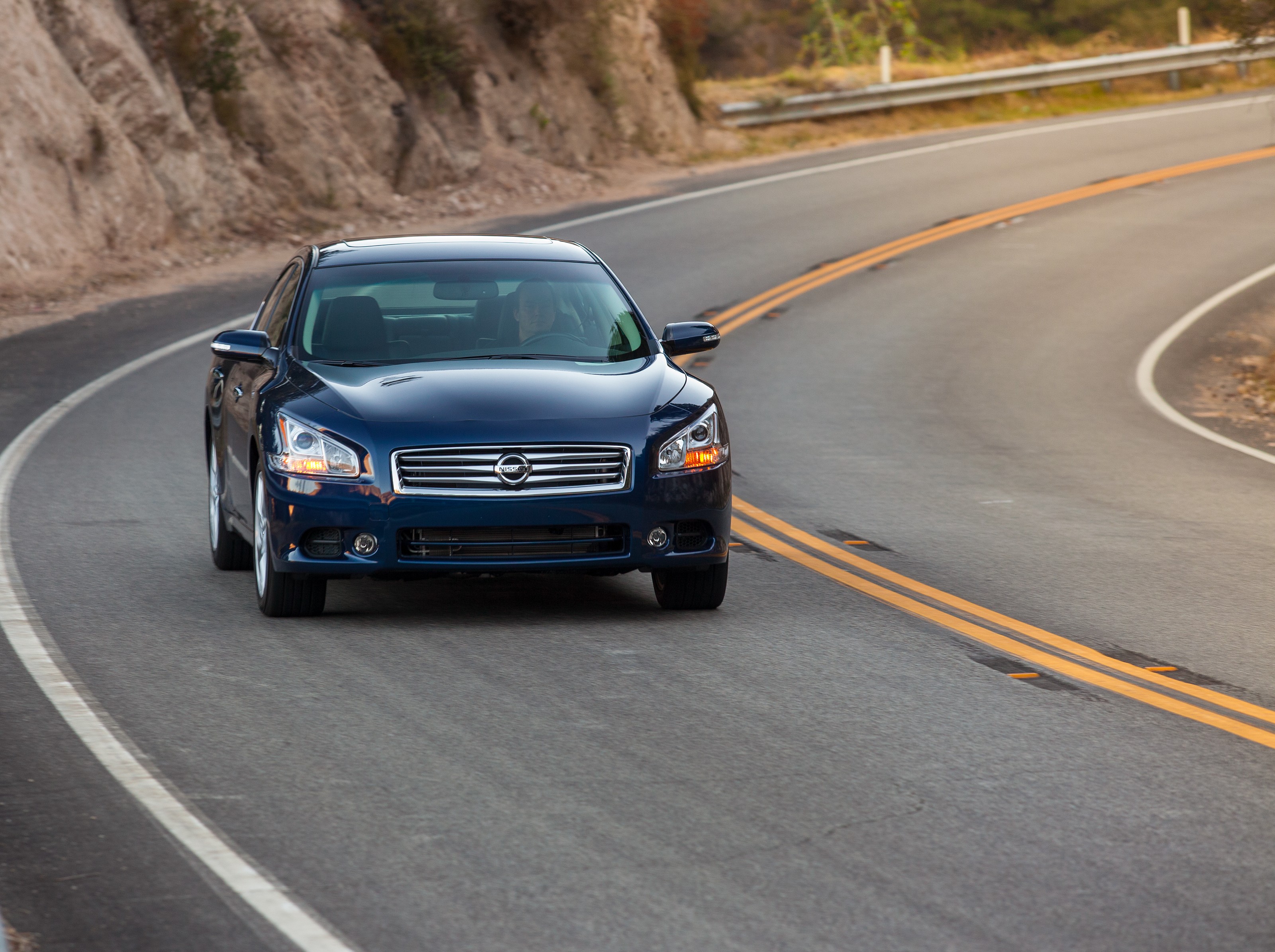 Nissan Maxima photo 17