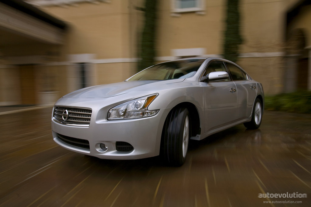 Nissan Maxima photo 3
