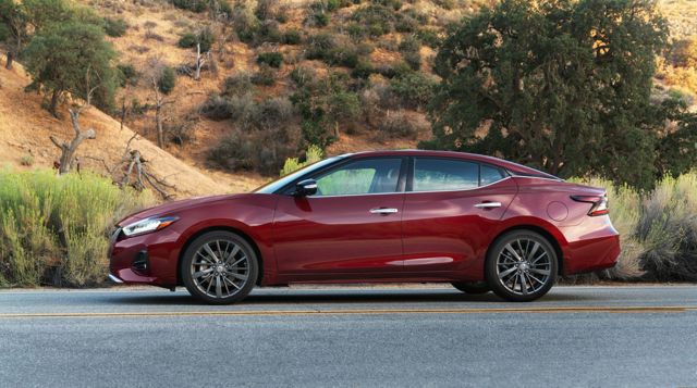 Nissan Maxima photo 4