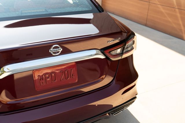 Nissan Maxima photo 7