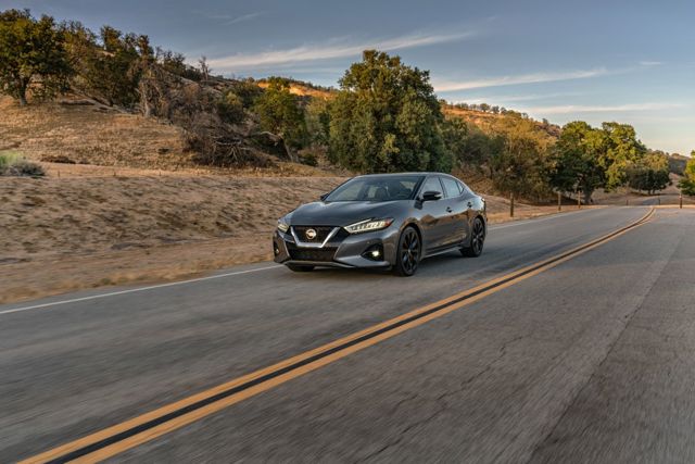 Nissan Maxima photo 15