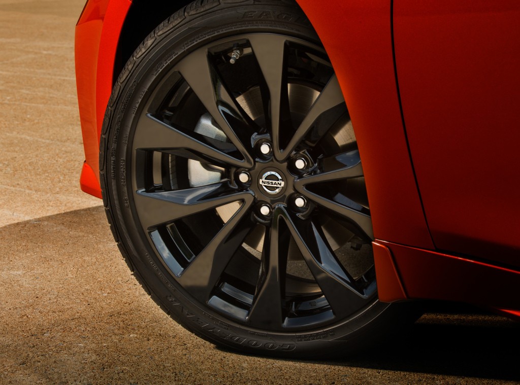 Nissan Maxima photo 25