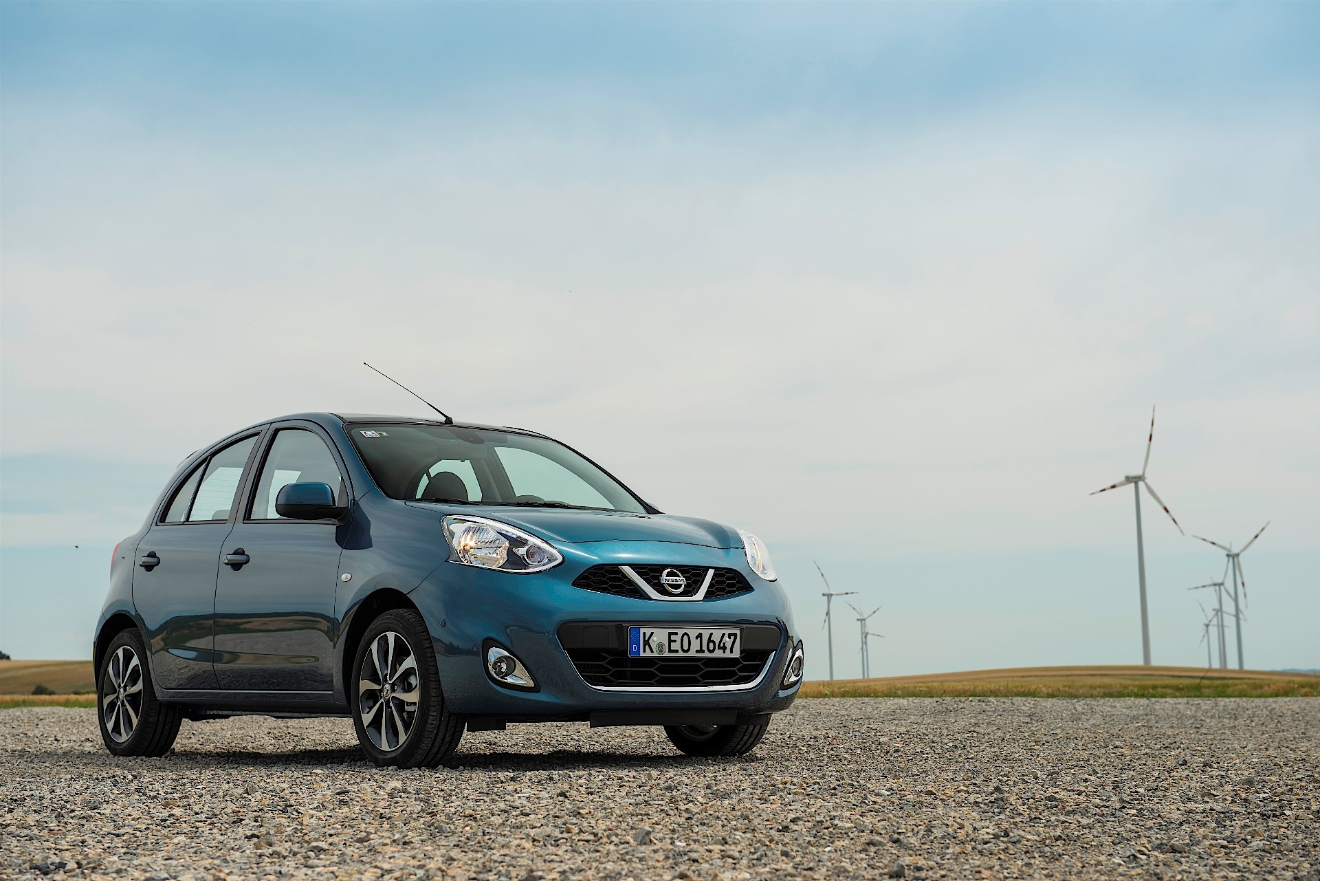 Nissan Micra 5 Doors photo 3