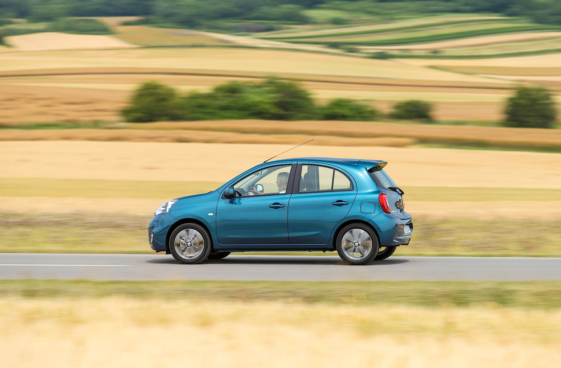 Nissan Micra 5 Doors photo 6