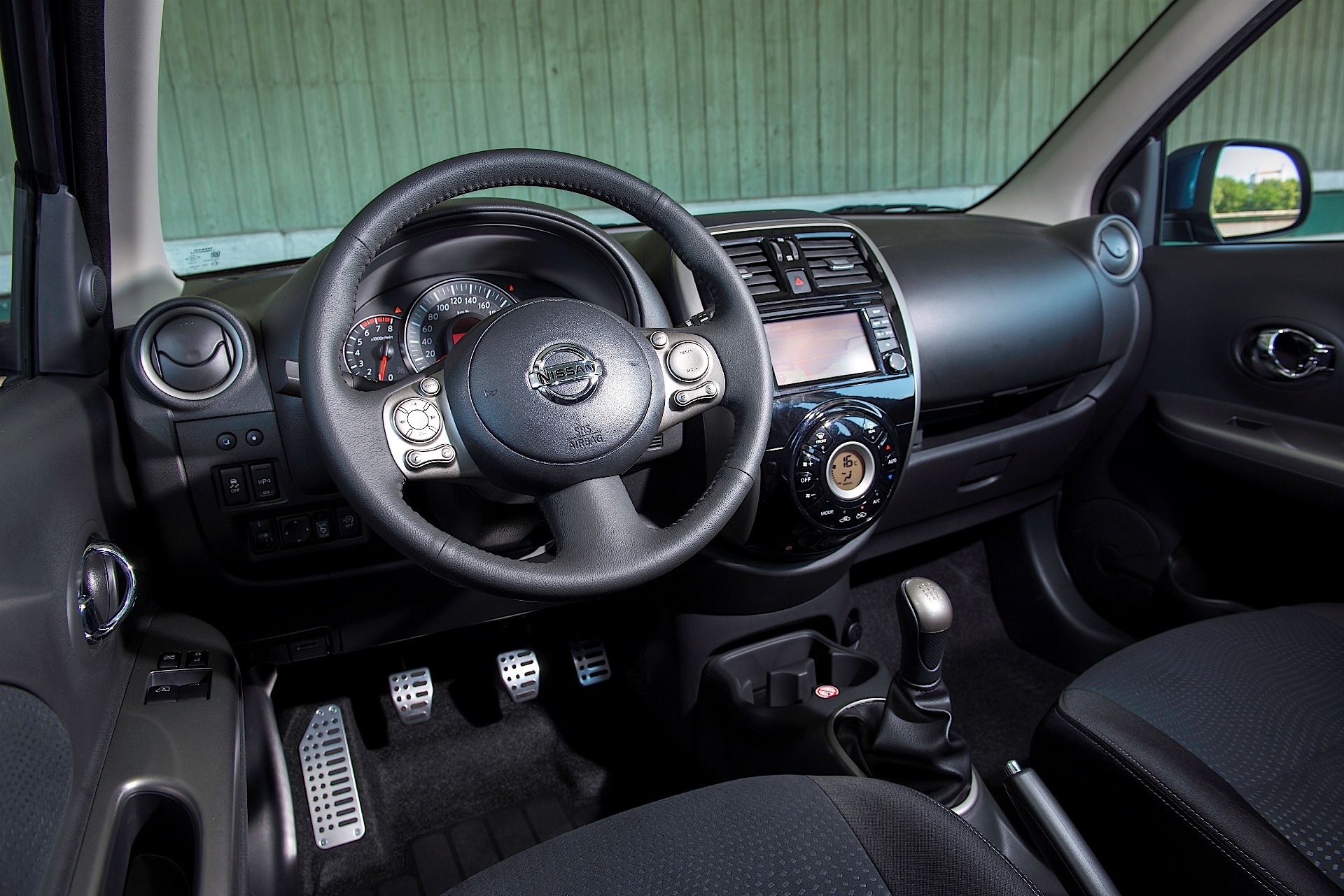 Nissan Micra 5 Doors photo 61