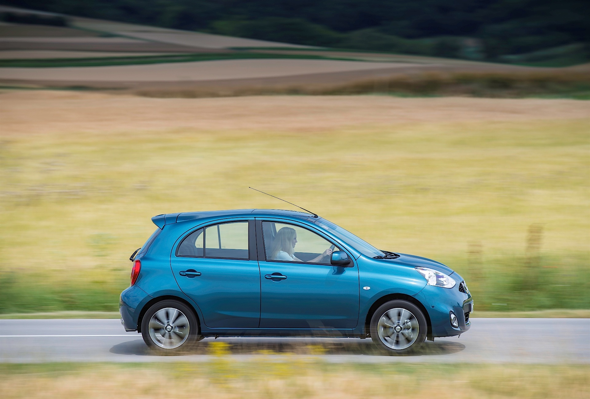 Nissan Micra 5 Doors photo 9