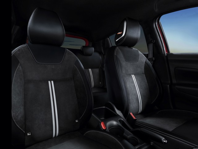Nissan Micra 5 Doors photo 8