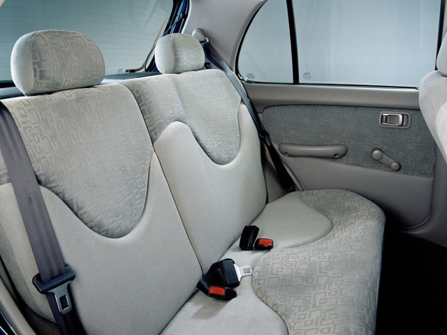Nissan Micra 5 Doors photo 10