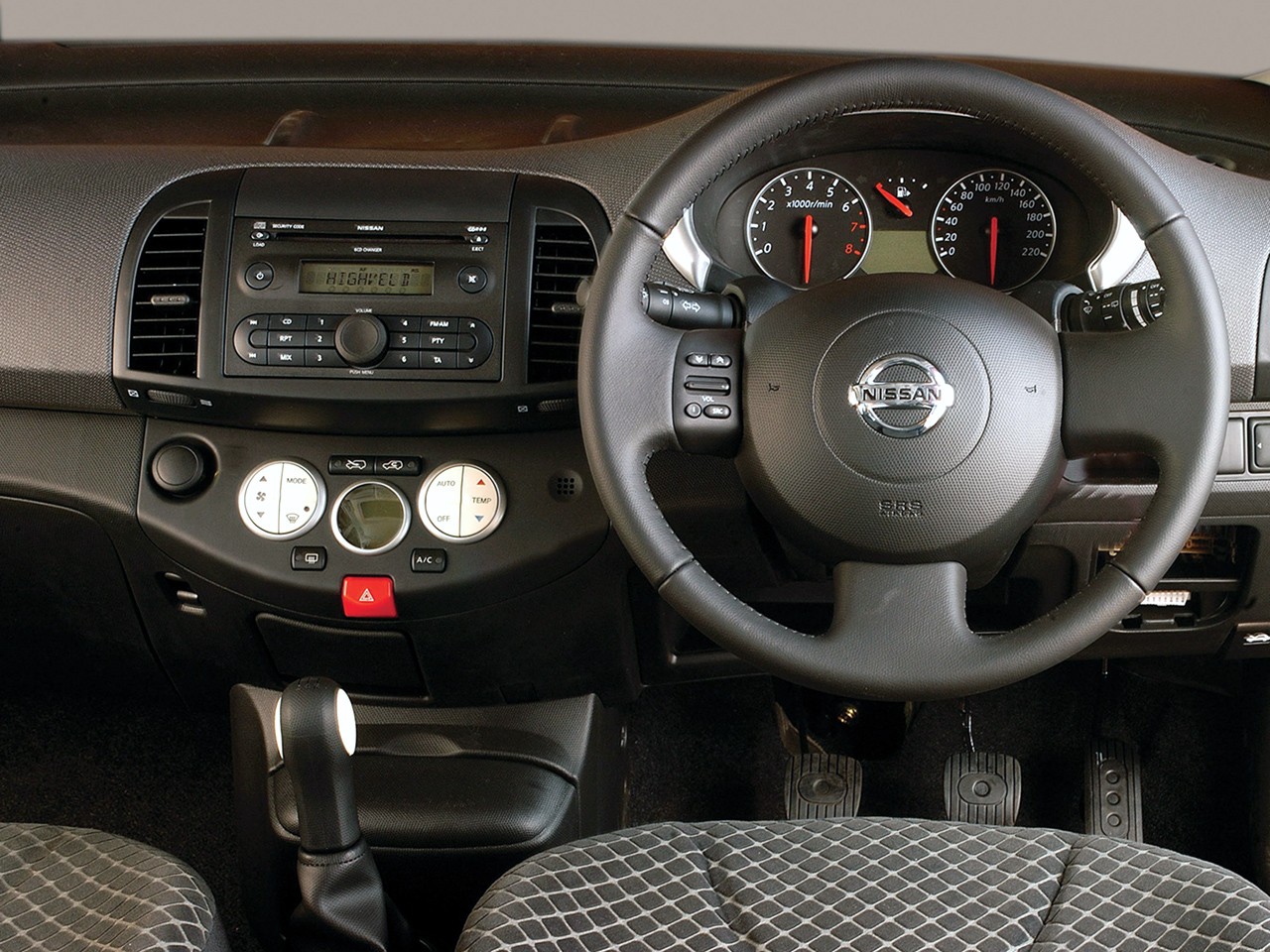 Nissan Micra 5 Doors photo 43