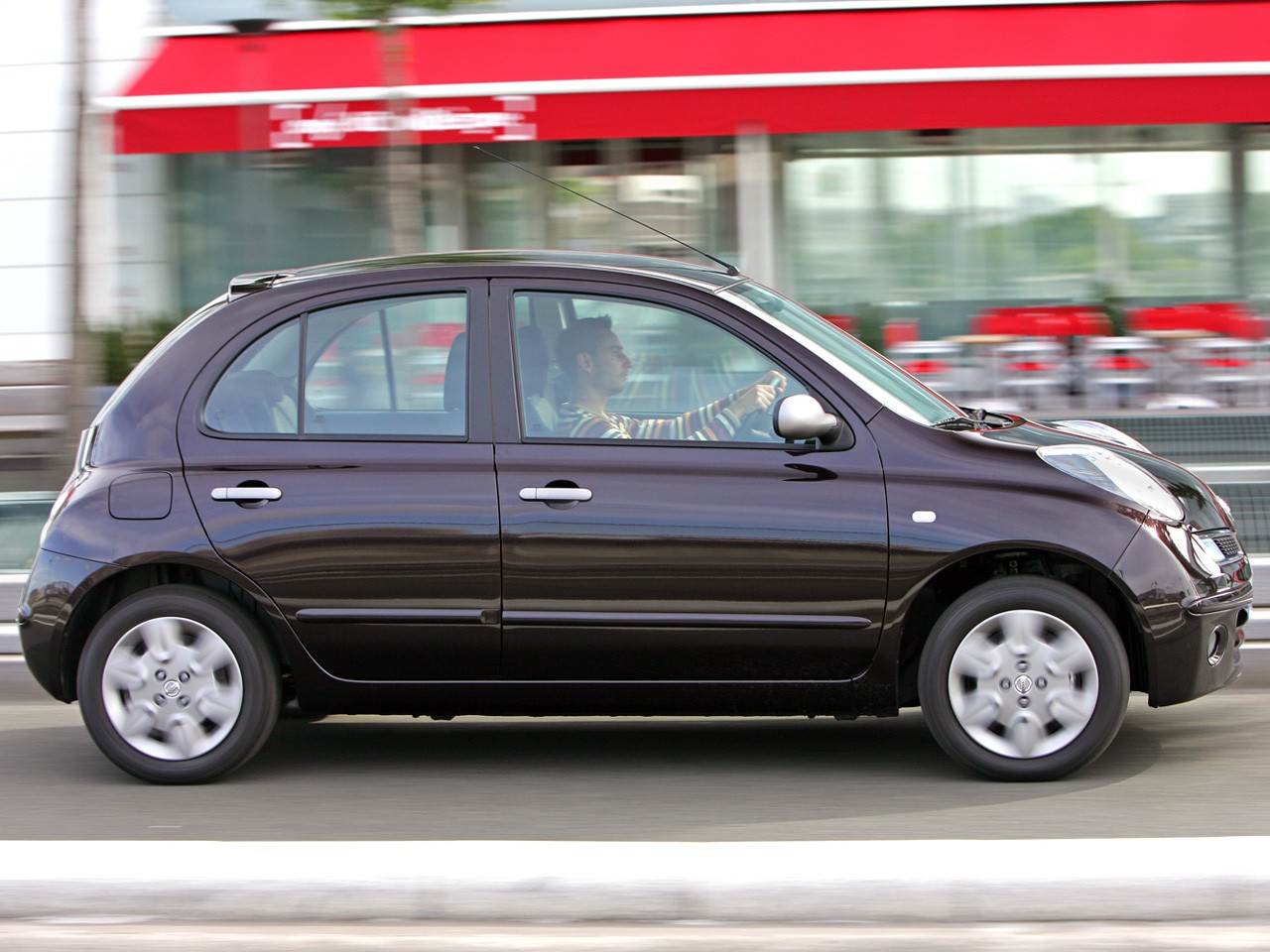 Nissan Micra 5 Doors photo 21