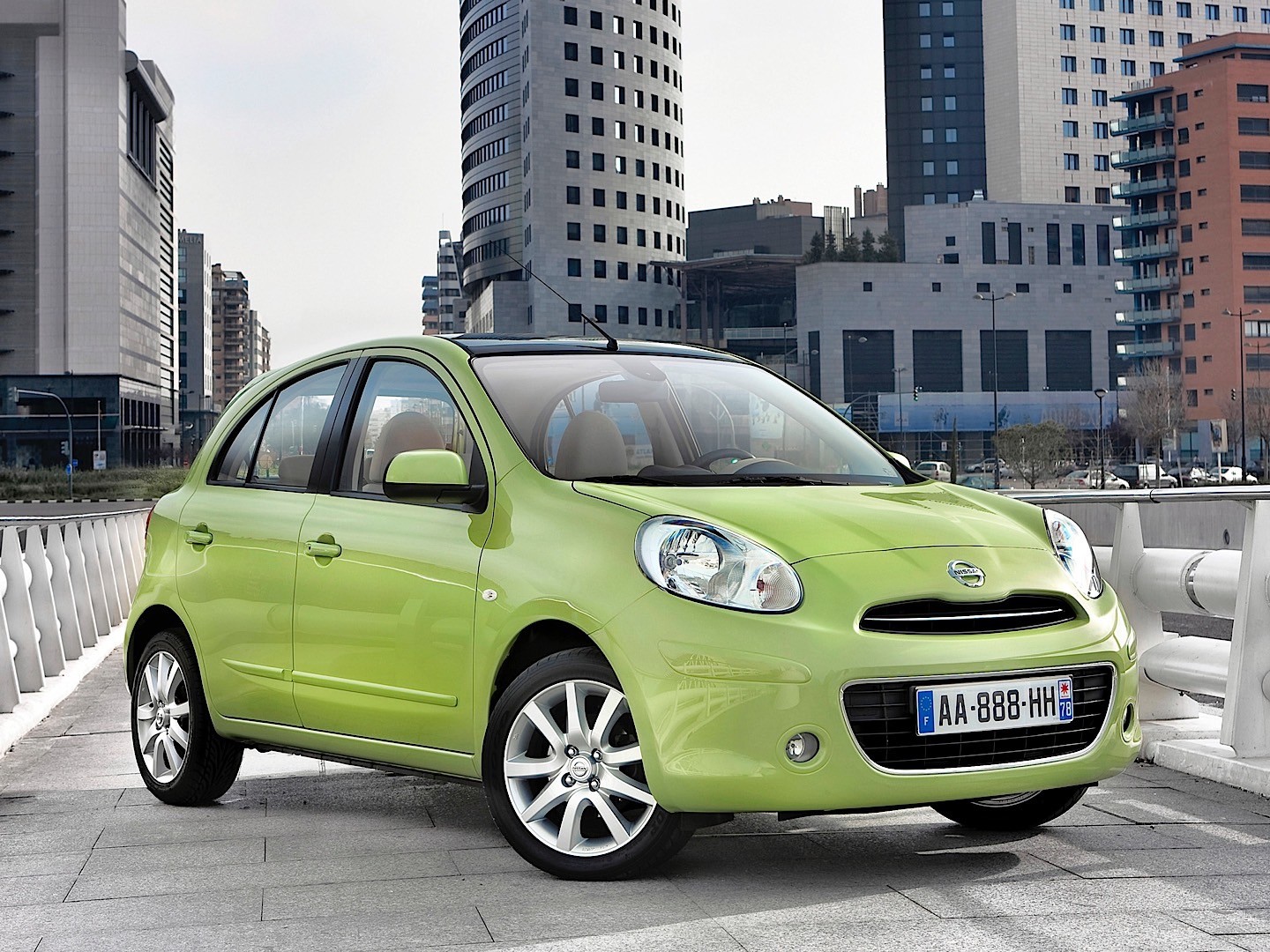 Nissan Micra 5 Doors photo 14